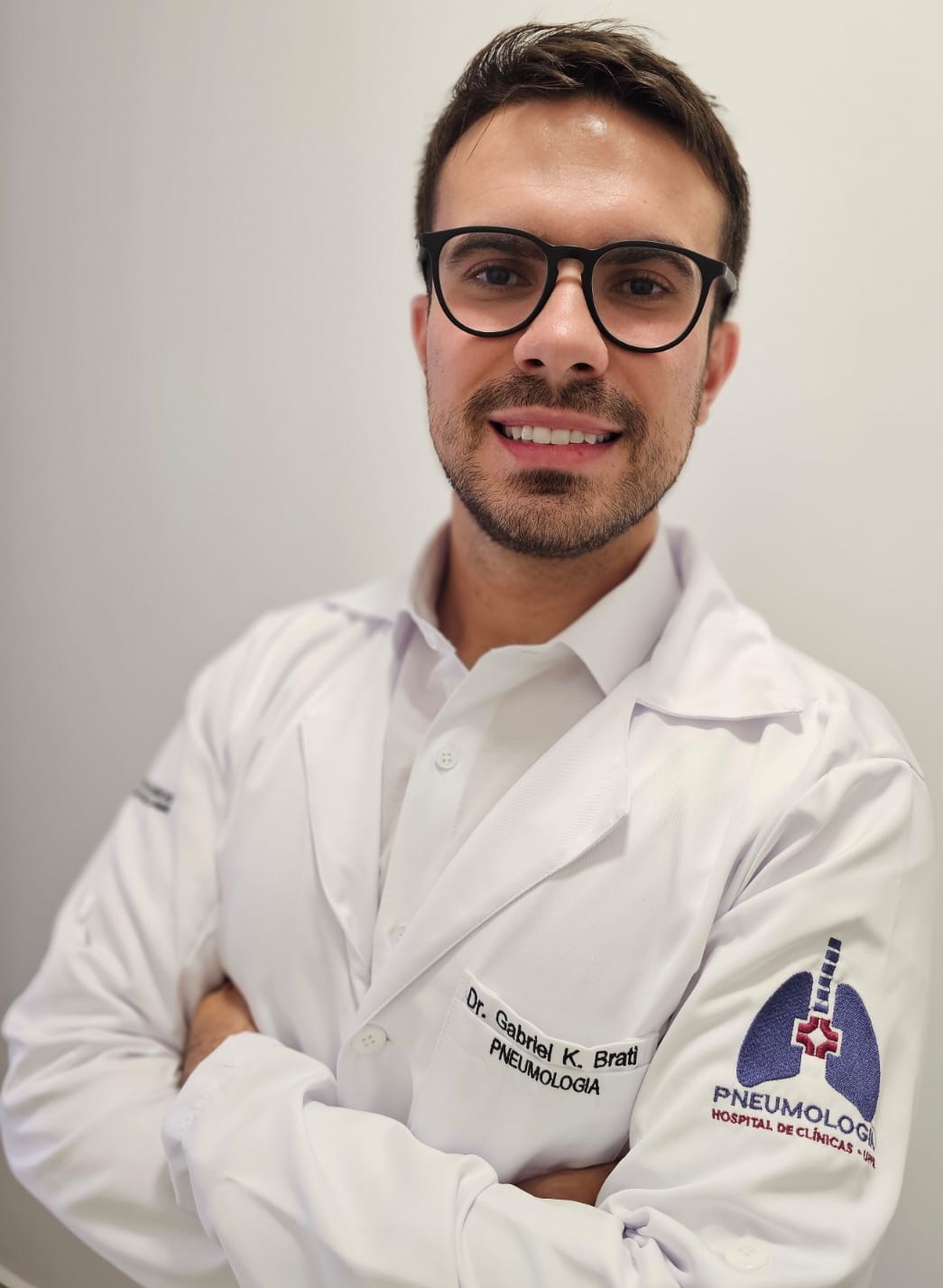 Foto com a imagem do Dr. Gabriel Koech Brati